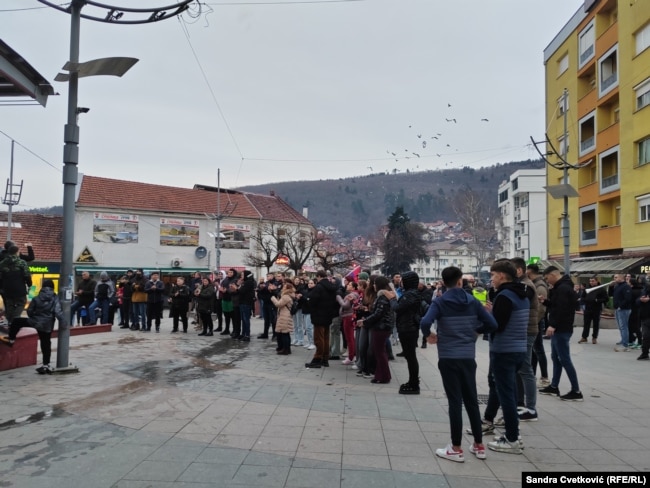 Protestë në qendër të Surdullicës për shkak të vdekjes së një qytetari në një aksident trafiku pranë atij qyteti, 19 shkurt 2026.