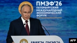 Уладзімер Пуцін падчас выступу ў Санкт-Пецярбургу 5 чэрвеня 2026