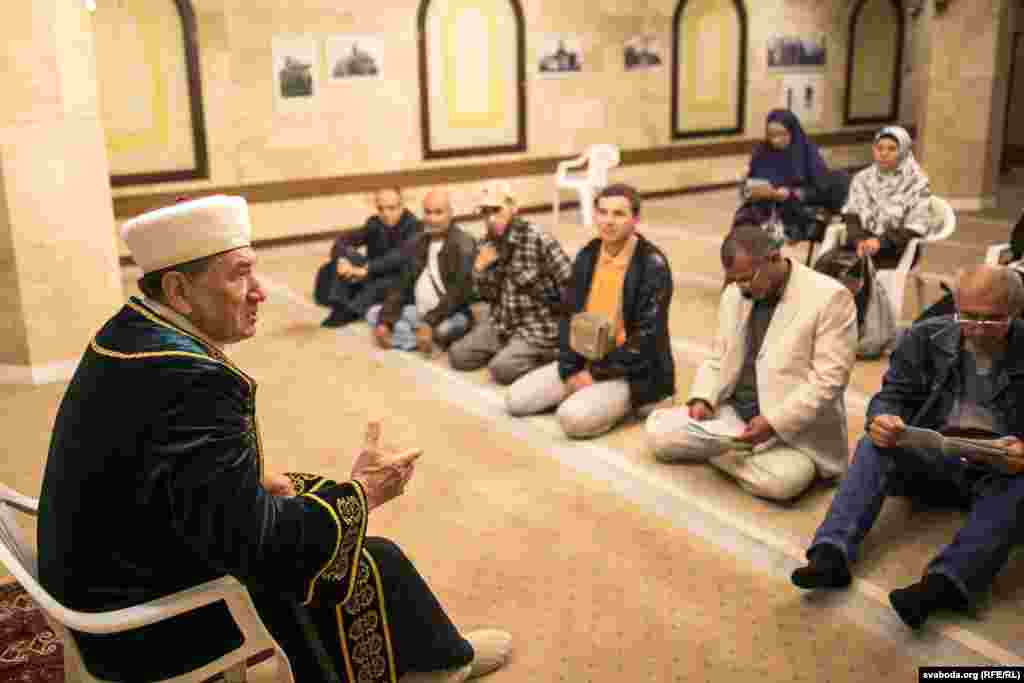 Pilgrims gathered to learn the rituals of the hajj before leaving their home country.