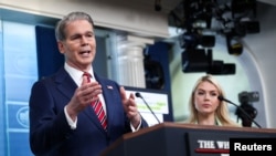 «Ми не поновлюватимемо генеральну ліцензію на російську нафту, і ми не поновлюватимемо генеральну ліцензію на іранську нафту», – сказав Бессент на брифінгу в Білому домі