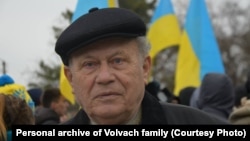 Петро Вольвач на проукраїнському мітингу в Криму, 26 лютого 2014 року