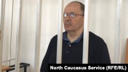 Оюб Титиев