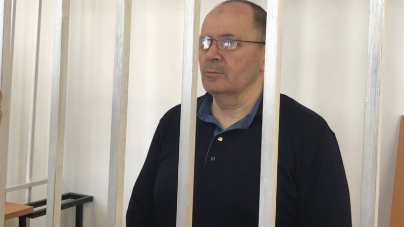 Суд продлил арест чеченскому правозащитнику Титиеву