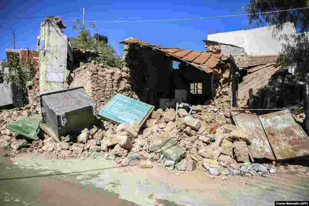 A földrengés epicentruma Arkalochoriban volt, Kréta legnagyobb városától, Irákliótól 25 kilométerre délkeletre, tíz kilométeres mélységben