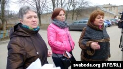 Сваякі чальцоў «банды Молнара»: «Мы хочам, каб суд праходзіў адкрыта»