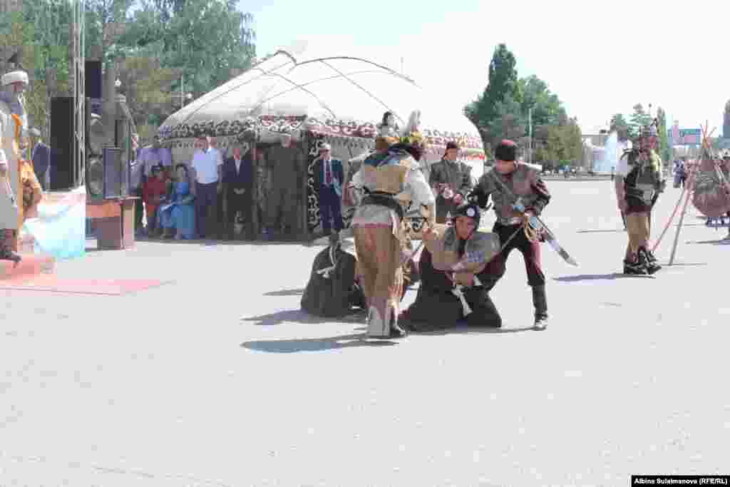 В Таласе в честь Дня независимости прошло театрализованное представление