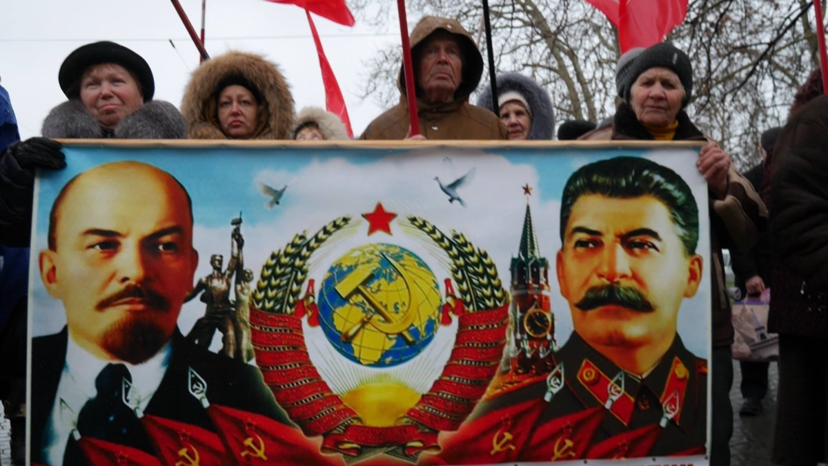 Ukrainian Parliament Bans Communist, Nazi Propaganda