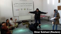 Afghan actors rehearsing for a play (file photo)