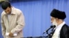 آيت الله خامنه ای، روز شنبه با پشتيبانی کامل از سياست های داخلی و خارجی محمود احمدی نژاد گفته است که شرايط فعلی ایران «استثنايی و بی نظير» است.
