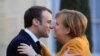 Emmanuel Macron si Angela Merkel