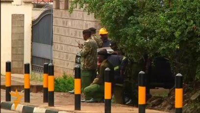 Kenyan Forces Surround Besieged Shopping Mall