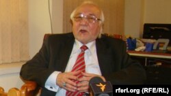 محمد اسماعیل قاسم یار، مشاور امور بین المللی شورای عالی صلح افغانستان