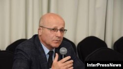 იური ნოზაძე