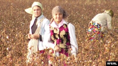 Мылтықпен жалаңаш