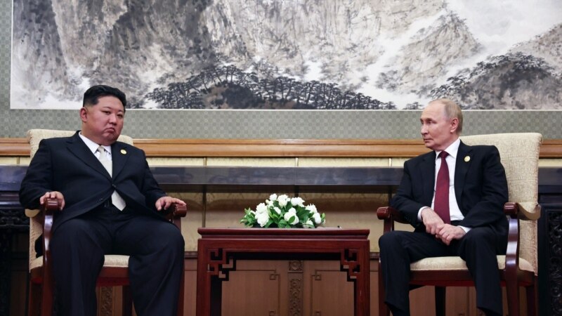 Kim premton mbështetje të plotë për luftën e Rusisë kundër Ukrainës