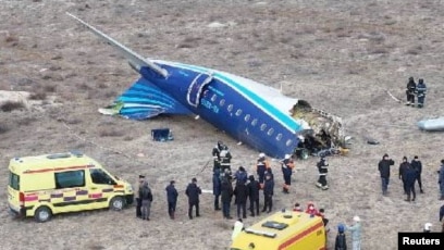 Саусақпен жыныс мүшесін сипайды