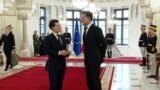 Mark Rutte se află miercuri și joi, 5-6 noiembrie, într-o primă vizită în România în calitate de secretar general al NATO. Anterior, în calitate de premier al Olandei, Rutte a vizitat trupele olandeze, care au sprijinit Armata Română.