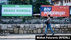 Plakati političkih stranaka pred opće izbore 2018. godine. 