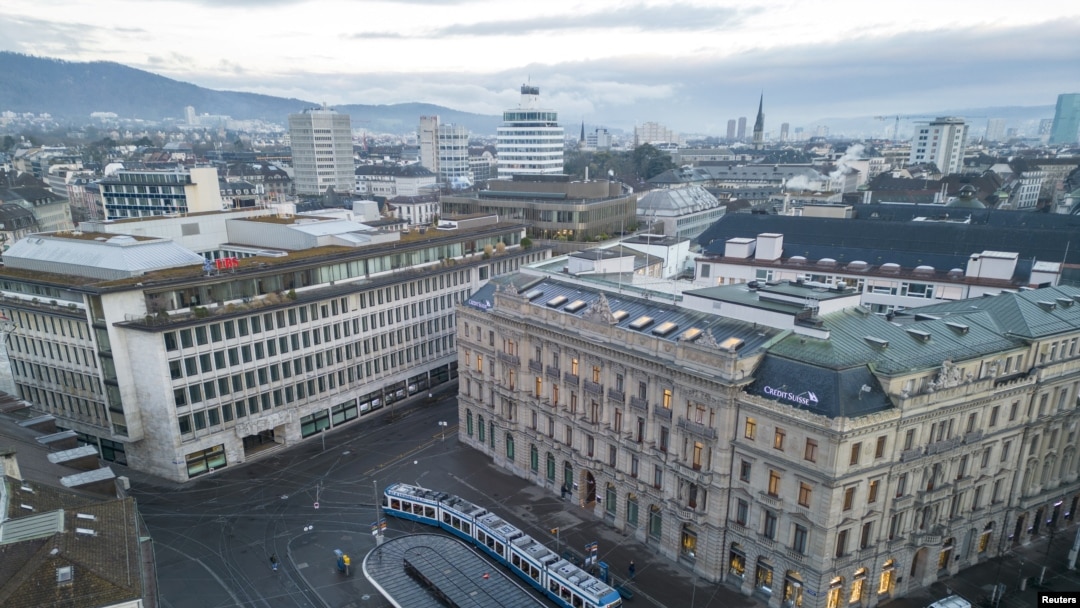 Activele bancare deținute de ruși în băncile elvețiene se ridică la 150 de miliarde de franci elvețieni. 