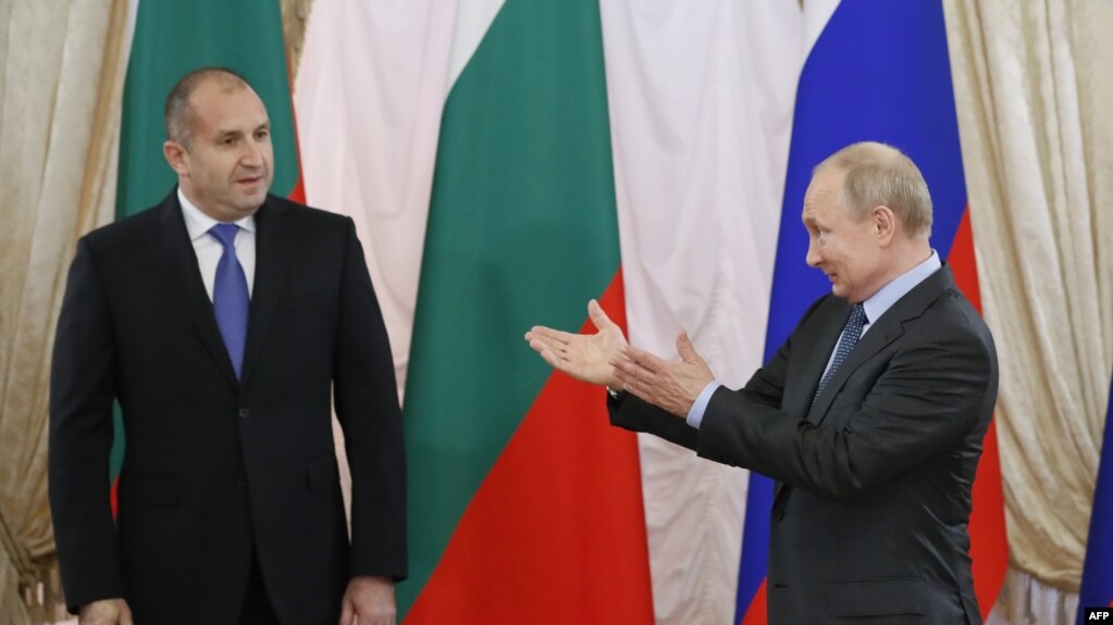 Президенты Болгарии и России Румен Радев и Владимир Путин на переговорах в 2019 году