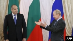 Президенты Болгарии и России Румен Радев и Владимир Путин на переговорах в 2019 году