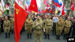 Demonstranți pro-ruși manifestînd la Odesa