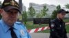 Ոստիկանները անվտանգության միջոցառումներ իրականացնում Կիևում՝ ԱՄՆ դեսպանատան մոտ, 8-ը հունիսի, 2017թ/
