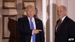 Donald Trump və general John Kelly