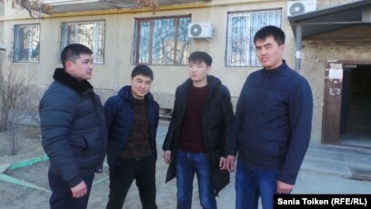 Желідегі порно видео азғыру Сауын аппараты бар BDSM