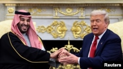 Američki predsednik Donald Tramp sastao se sa saudijskim prestolonaslednikom Mohamedom bin Salmanom u Beloj kući u Vašingtonu, u novembru 2025. 