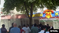 Пожар в кафе "Мерве" в Душанбе. Архивное фото