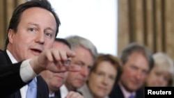 Прем'єр-міністр Девід Камерон під час засідання кабінету міністрів, Лондон, 13 травня 2010 року