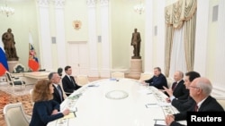 پوتین رئیس جمهور روسیه، با ویتکاف، نماینده ویژه امریکا در مسکو دیدار کرد.