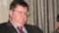 Роберт Сіммонс під час прес-конференції у Києві, 23 жовтня 2009 р.