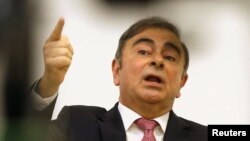 Карлос Гон, який очолював Nissan майже два десятиліття, був заарештований в листопаді 2018 року. Згодом він втік до Лівану, який не має договору про екстрадицію з Японією