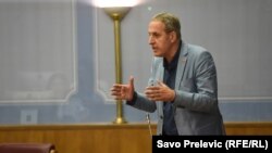 Popović: Bilo koja vrsta opredjeljenja je lična stvar