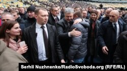 Poroshenko stadionda