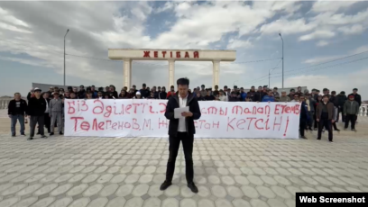 Үйдегі қисық ескі шлюхалардың порнофотосуреттері