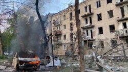 Увечері 25 травня сили РФ скинули по центру Краматорська дві авіабомби. За даними місцевої влади, постраждали 11 людей