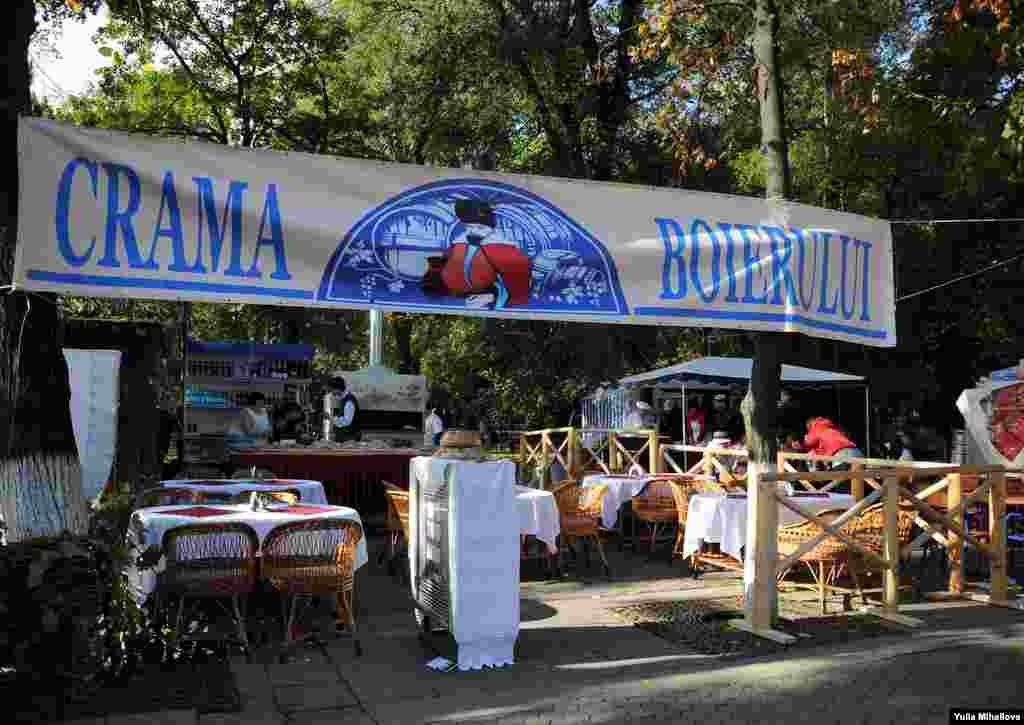 După cele cereşti, cele pămînteşti