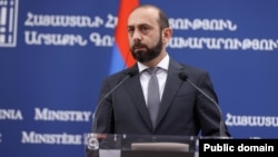 Արտգործնախարար Արարատ Միրզոյան, արխիվ