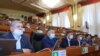 На пленарном заседании Жогорку Кенеша. Фото от 15 апреля 2020 года.