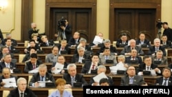 Қазақстан парламенті палаталарының бірлескен отырысы. Астана, 14 қаңтар 2011 жыл.