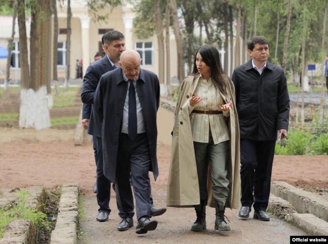 Саида Мирзияева на деловой встрече в Ташкенте.