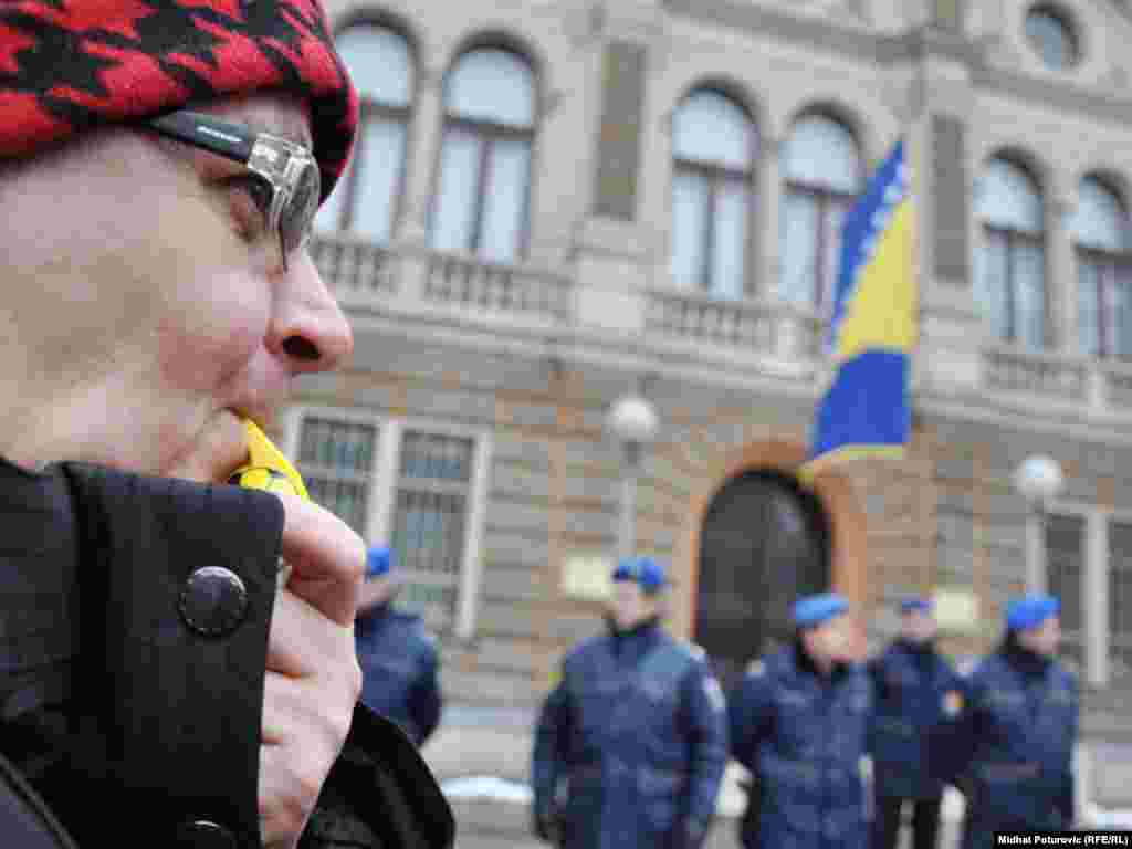 Protest zbog hašenja Jovana Divjaka ispred Ambasade Austrije u Sarajevu, 4. mart 2011