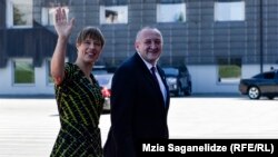 Георгий Маргвелашвили и прибывшая сегодня в Тбилиси президент Эстонии Керсти Кальюлайд, 12 сентября 2018 г.