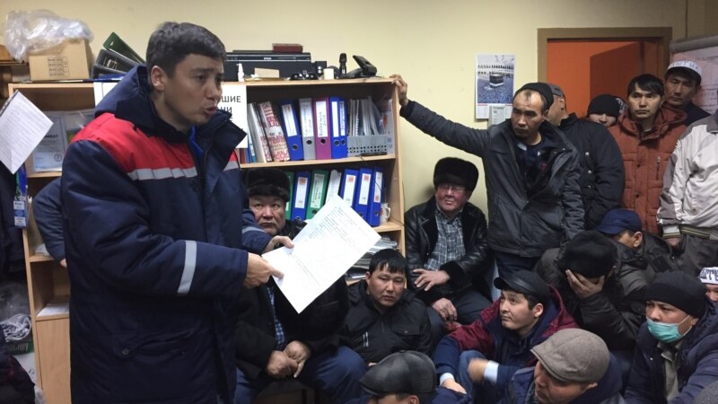 Некоторые участники голодовки нефтяников в Актау оштрафованы