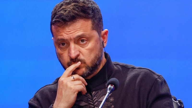 Volodymyr Zelenskyy petitioned for open press conference
