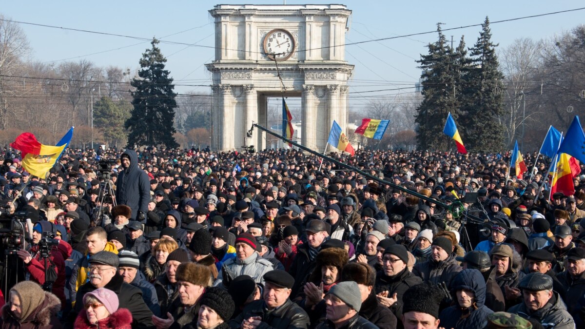 Moldova Protests Call For Sweeping Reforms