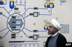 Президент Ирана Хасан Рухани на атомной электростанции в Бушере. Январь 2015 года